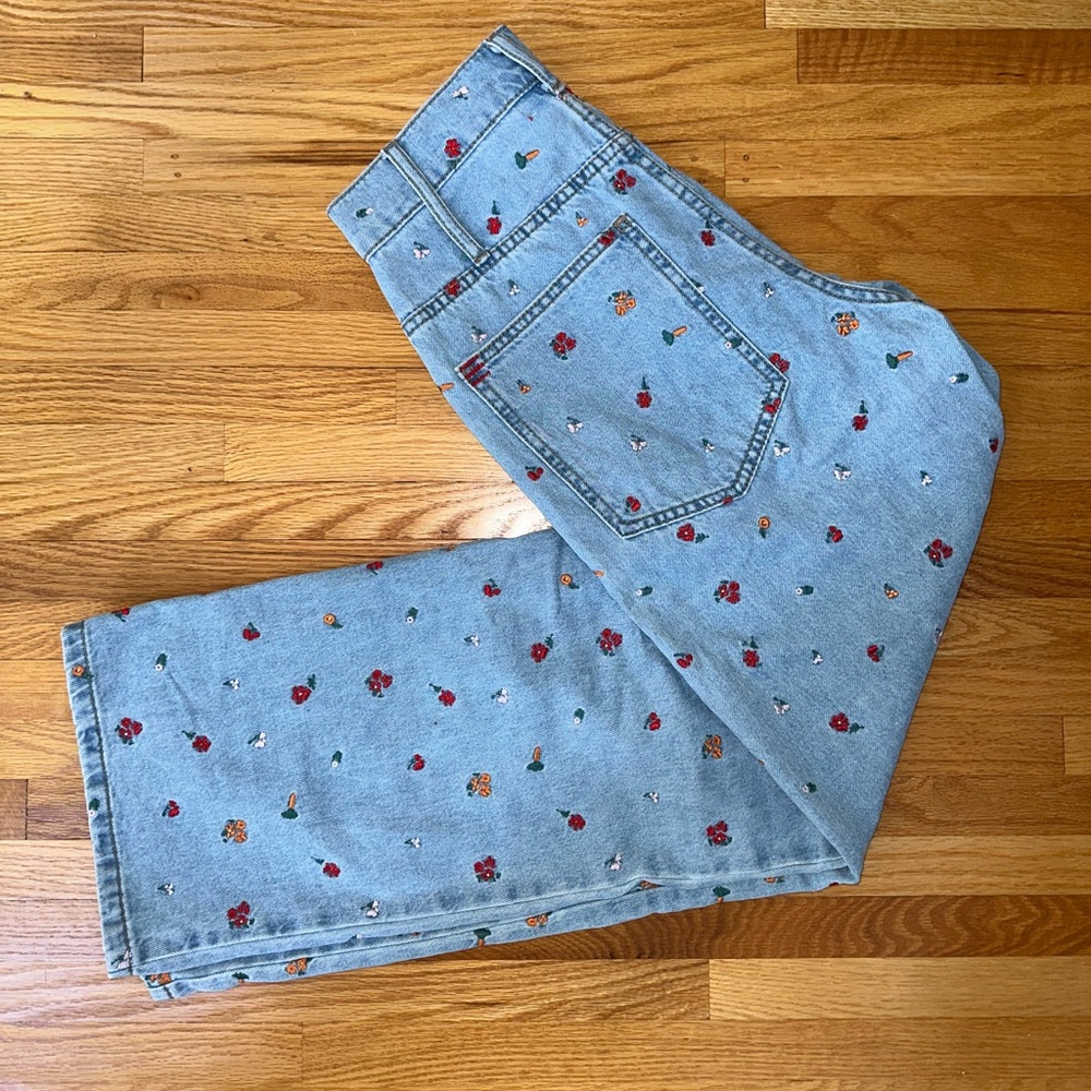 urban outfitters embroidered baggy jeans